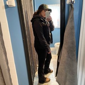 Meet your Posher, Kendra